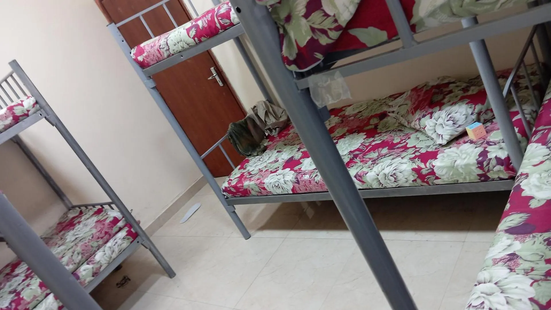 Dubai Place For Male Sharing Room United Arab Emirates